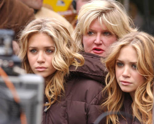 Olsen twins - plus fat mum