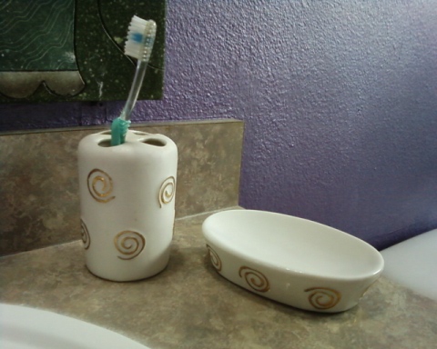 Dreamcast toothbrush holder and matching soap tray